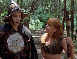 extant_XenaWarriorPrincess_2x16-ForHimtheBellTolls_00269