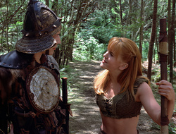 extant_XenaWarriorPrincess_2x16-ForHimtheBellTolls_00279