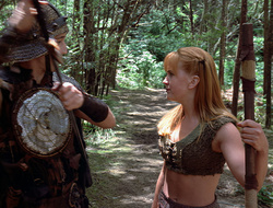 extant_XenaWarriorPrincess_2x16-ForHimtheBellTolls_00285