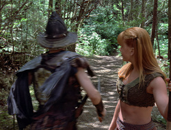 extant_XenaWarriorPrincess_2x16-ForHimtheBellTolls_00290