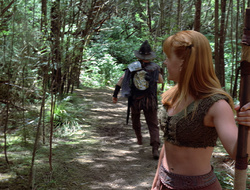 extant_XenaWarriorPrincess_2x16-ForHimtheBellTolls_00292