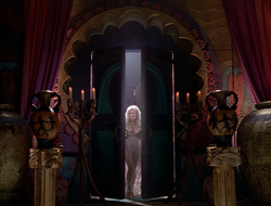 extant_XenaWarriorPrincess_2x16-ForHimtheBellTolls_00301