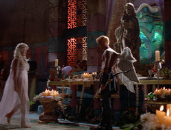 extant_XenaWarriorPrincess_2x16-ForHimtheBellTolls_00316