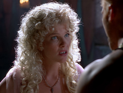 extant_XenaWarriorPrincess_2x16-ForHimtheBellTolls_00335