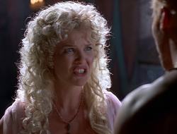 extant_XenaWarriorPrincess_2x16-ForHimtheBellTolls_00349