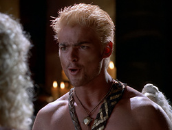 extant_XenaWarriorPrincess_2x16-ForHimtheBellTolls_00371