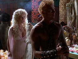 extant_XenaWarriorPrincess_2x16-ForHimtheBellTolls_00377