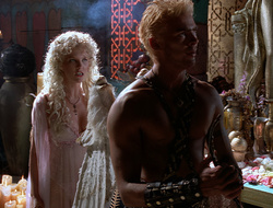 extant_XenaWarriorPrincess_2x16-ForHimtheBellTolls_00379
