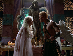 extant_XenaWarriorPrincess_2x16-ForHimtheBellTolls_00389