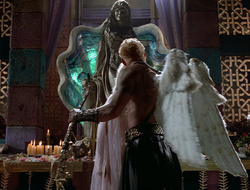 extant_XenaWarriorPrincess_2x16-ForHimtheBellTolls_00391