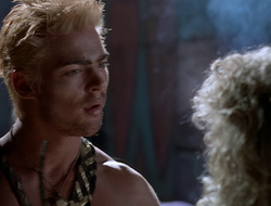 extant_XenaWarriorPrincess_2x16-ForHimtheBellTolls_00433