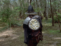 extant_XenaWarriorPrincess_2x16-ForHimtheBellTolls_00446