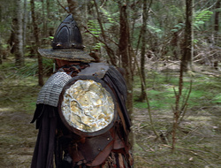 extant_XenaWarriorPrincess_2x16-ForHimtheBellTolls_00449