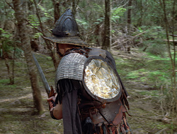 extant_XenaWarriorPrincess_2x16-ForHimtheBellTolls_00450