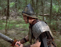 extant_XenaWarriorPrincess_2x16-ForHimtheBellTolls_00452