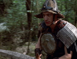 extant_XenaWarriorPrincess_2x16-ForHimtheBellTolls_00456