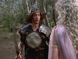 extant_XenaWarriorPrincess_2x16-ForHimtheBellTolls_00458