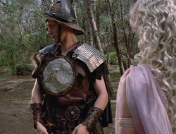 extant_XenaWarriorPrincess_2x16-ForHimtheBellTolls_00462