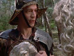 extant_XenaWarriorPrincess_2x16-ForHimtheBellTolls_00500