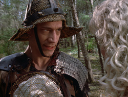 extant_XenaWarriorPrincess_2x16-ForHimtheBellTolls_00502
