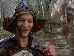 extant_XenaWarriorPrincess_2x16-ForHimtheBellTolls_00508