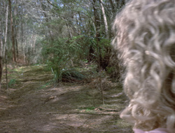 extant_XenaWarriorPrincess_2x16-ForHimtheBellTolls_00514