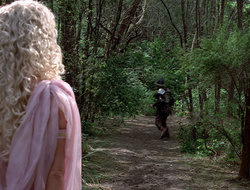 extant_XenaWarriorPrincess_2x16-ForHimtheBellTolls_00522