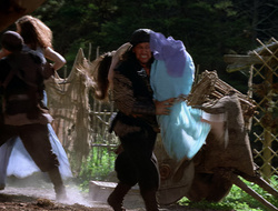 extant_XenaWarriorPrincess_2x16-ForHimtheBellTolls_00538