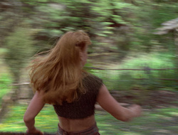 extant_XenaWarriorPrincess_2x16-ForHimtheBellTolls_00554