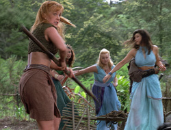 extant_XenaWarriorPrincess_2x16-ForHimtheBellTolls_00571