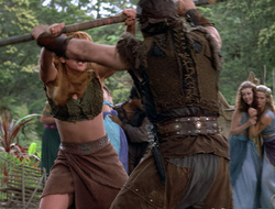 extant_XenaWarriorPrincess_2x16-ForHimtheBellTolls_00574