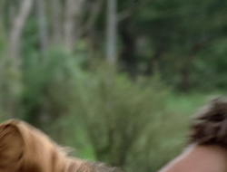 extant_XenaWarriorPrincess_2x16-ForHimtheBellTolls_00583