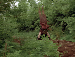 extant_XenaWarriorPrincess_2x16-ForHimtheBellTolls_00592