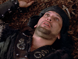 extant_XenaWarriorPrincess_2x16-ForHimtheBellTolls_00604
