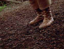 extant_XenaWarriorPrincess_2x16-ForHimtheBellTolls_00606