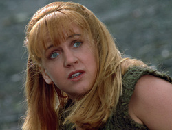 extant_XenaWarriorPrincess_2x16-ForHimtheBellTolls_00617