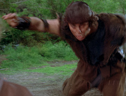 extant_XenaWarriorPrincess_2x16-ForHimtheBellTolls_00634
