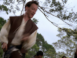 extant_XenaWarriorPrincess_2x16-ForHimtheBellTolls_00635