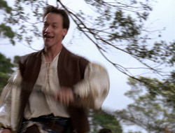 extant_XenaWarriorPrincess_2x16-ForHimtheBellTolls_00637
