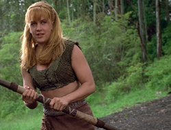 extant_XenaWarriorPrincess_2x16-ForHimtheBellTolls_00639