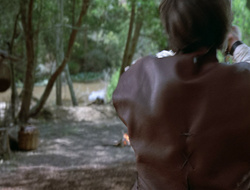 extant_XenaWarriorPrincess_2x16-ForHimtheBellTolls_00650