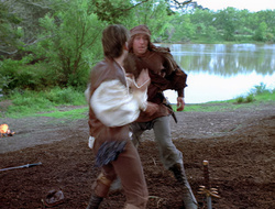 extant_XenaWarriorPrincess_2x16-ForHimtheBellTolls_00668