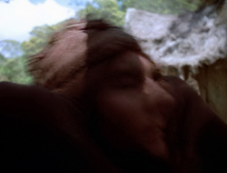 extant_XenaWarriorPrincess_2x16-ForHimtheBellTolls_00677