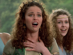 extant_XenaWarriorPrincess_2x16-ForHimtheBellTolls_00702
