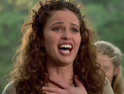 extant_XenaWarriorPrincess_2x16-ForHimtheBellTolls_00705