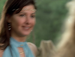 extant_XenaWarriorPrincess_2x16-ForHimtheBellTolls_00727