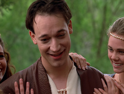 extant_XenaWarriorPrincess_2x16-ForHimtheBellTolls_00731