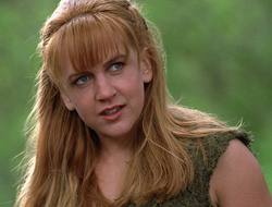 extant_XenaWarriorPrincess_2x16-ForHimtheBellTolls_00732