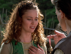extant_XenaWarriorPrincess_2x16-ForHimtheBellTolls_00772