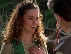 extant_XenaWarriorPrincess_2x16-ForHimtheBellTolls_00773